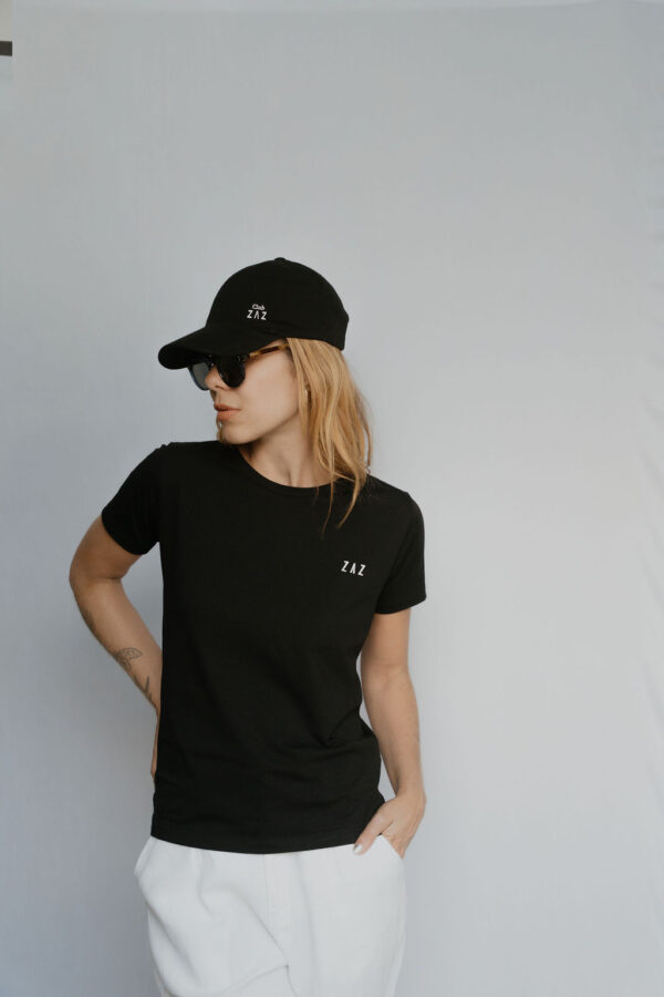 T-SHIRT BÁSICA FEMININA PRETA